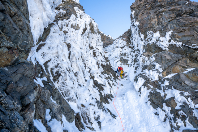 Sjoerd in het zuidcouloir van de PizBernina